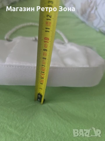 Малка кокетна сатенена чантичка. , снимка 4 - Чанти - 50815609