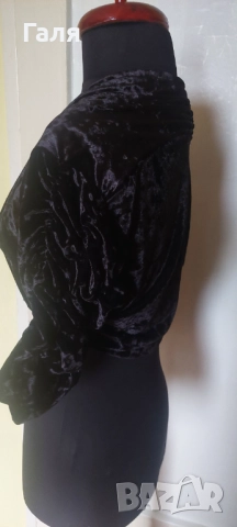 Червено сатанено болеро, къси черни ръкави плюш и късо червено сако размер Л по 10лв, снимка 7 - Сака - 52276290