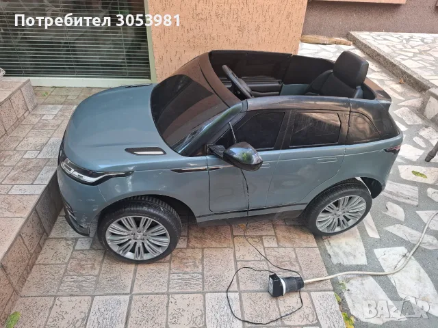 Детска акумулаторна кола умален лицензиран модел SUV Range Rover Velar
