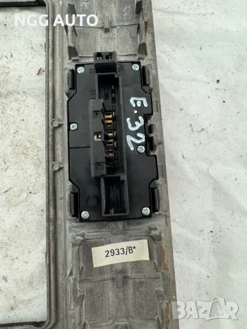 Централна конзола с копчета за Мерцедес Е класа Mercedes W210, 21068305081, снимка 3 - Части - 47933804