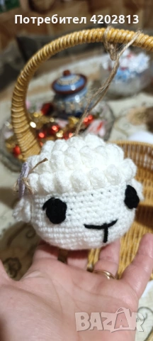 Ръчна изработка . Агънца , плетени на една кука , снимка 3 - Декорация за дома - 53989466