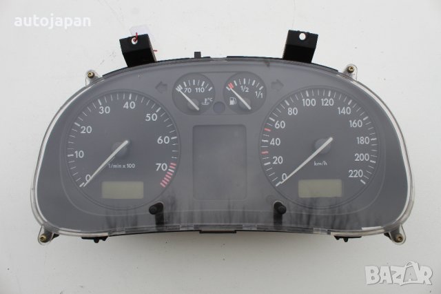 Километраж, оборотомер Фолксваген поло 1.5и 100кс 98г Volkswagen polo 1.5i 100hp 1998, снимка 1 - Части - 44396265