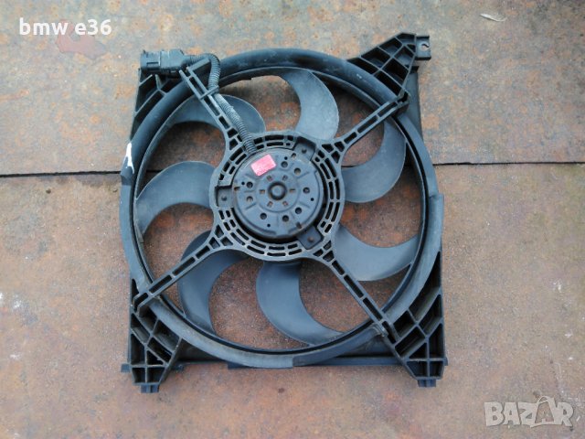 Перка вентилатор за хюндай санта фе , снимка 2 - Части - 31764373