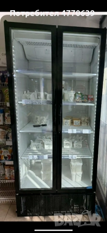 Двукрилна хладилна витрина, снимка 2 - Хладилни витрини и фризери - 53897050