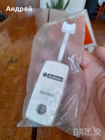 Старо антенен адаптер Hirschman, снимка 2 - Други ценни предмети - 42768434