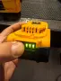 Акумулаторна батерия Dewalt DCB184, 18.0 V, 5.0 Ah , снимка 3