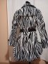 Страхотен зебров дамски шлифер, снимка 3
