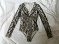 H&M дамско боди змийски принт р-р XS, снимка 1