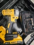 Акумулаторен ударен винтоверт DeWALT DCF887D2, 18 V, 205 Nm, с 2 батерии, зарядно и куфар , снимка 3