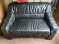 Черен кожен диван двойка, снимка 1 - Дивани и мека мебел - 44756451