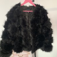 Пухено палто в размер М, снимка 9 - Палта, манта - 44407246