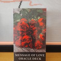 Големи любовни оракул карти Messages of Love Oracle Deck, 7х12cm,кутия, снимка 1 - Карти за игра - 42290428