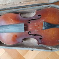Стара цигулка по модел на Амати 1944г, снимка 2 - Струнни инструменти - 30375487
