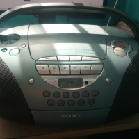 Sony CFD-S300L радио-касетофон, снимка 4 - Радиокасетофони, транзистори - 36421131