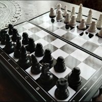 Малък магнитен шах - Нов, снимка 4 - Шах и табла - 31428531