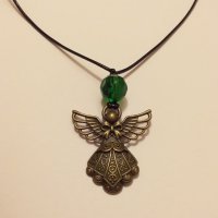 Прекрасното колие "Ангелът на любовта" в цвят античен бронз и смарагдово зелен кристал, снимка 6 - Колиета, медальони, синджири - 29910208
