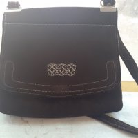 Много качествена и красива дамска чанта от естествен набук, снимка 4 - Антикварни и старинни предмети - 37714889