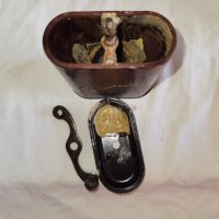 Бакелитена кафемелачка TRAMP от Втората световна война , снимка 6 - Антикварни и старинни предмети - 39982392