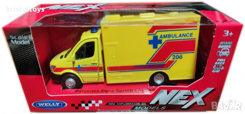 Метална кола с отварящи се врати Мерцедес Спринтер Mercedes-Benz Sprinter Ambulance Welly, снимка 1