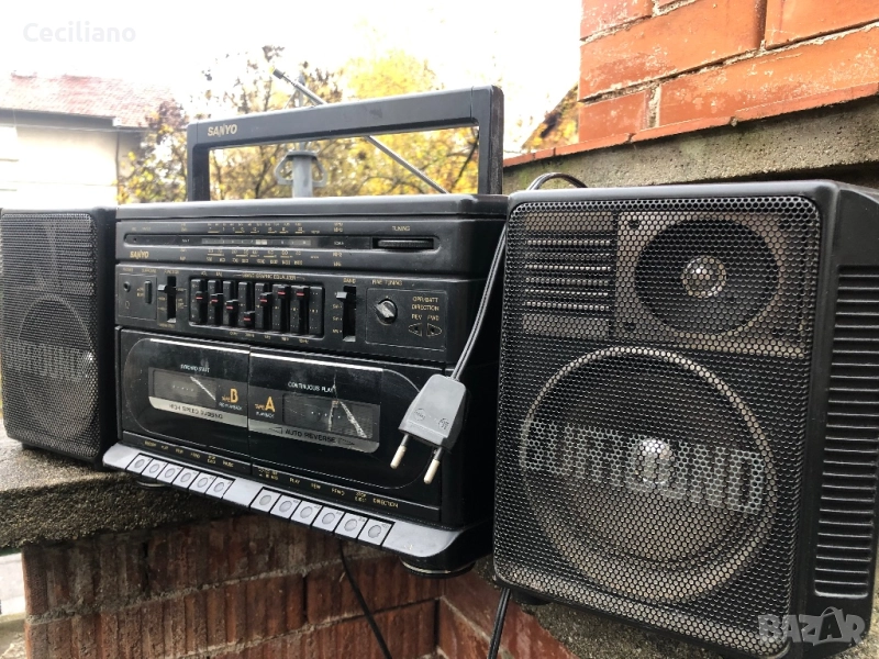 Радиокасетофон Sanyo , снимка 1