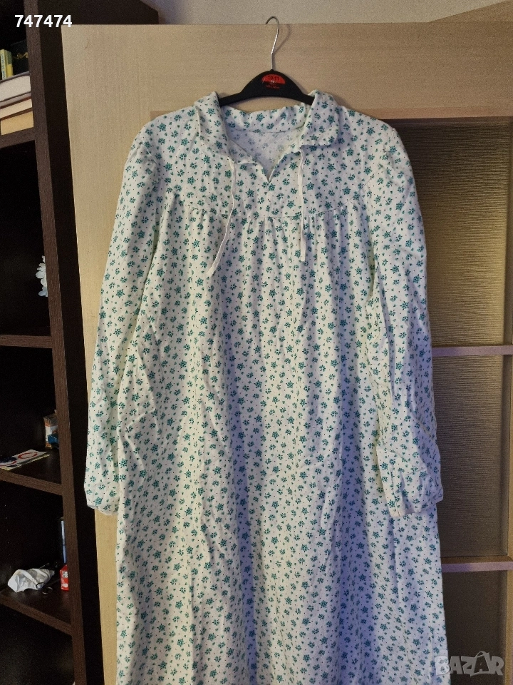 Бархетна нощница от соц-а ~ L/ XL  размер, снимка 1