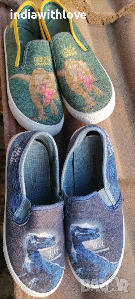 Гуменки с динозаври от Джурасик свят, снимка 1