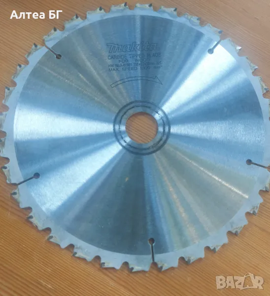 Циркулярен трион  Makita, снимка 1