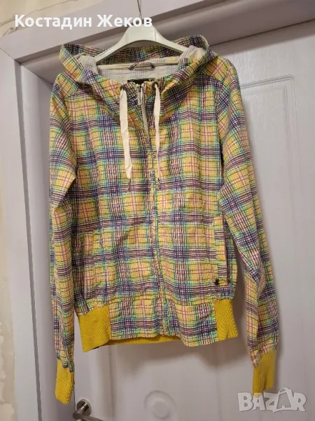 Дамско оригинално якенце.  Bench , снимка 1