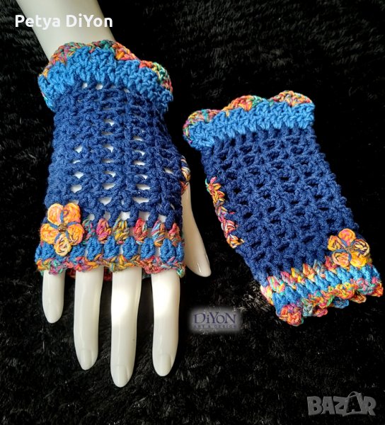 Ръчно плетени ръкавици на една кука с цветя, снимка 1