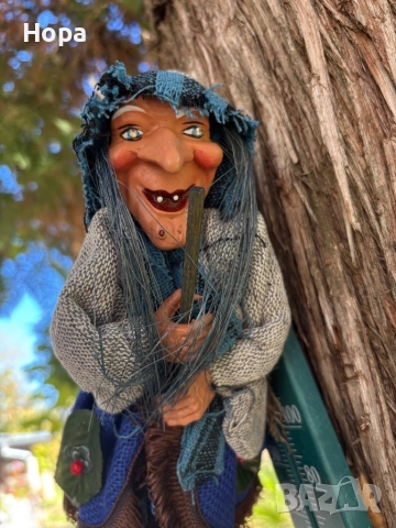 Висяща Баба Яга 30см.