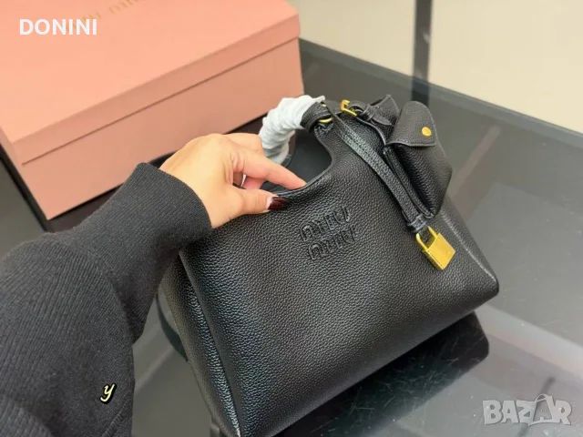 Miu Miu Belair Дамска чанта, кожа, снимка 4 - Чанти - 55974783