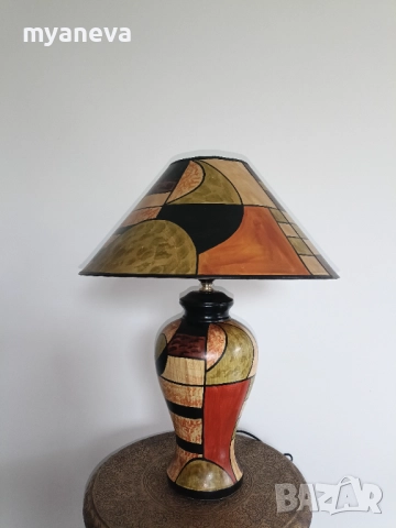 Vintage, настолна лампа с абстрактен  арт дизайн в топли цветове.  , снимка 3 - Настолни лампи - 51877417