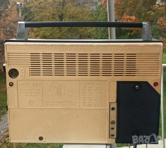 82 🎶 VEF-204 – Ретро радио със съвременно звучене 🎶, снимка 3 - Антикварни и старинни предмети - 52385251