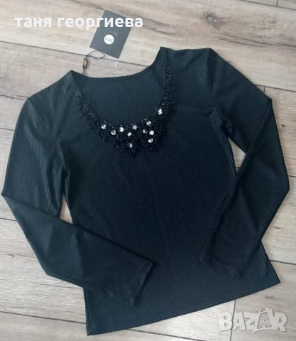 блуза с нежна декорация