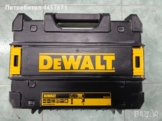 Почти НОВ Перфоратор DeWALT D25133K (800W / 2.6 J) SDS-Plus с куфар, снимка 2 - Перфоратори - 56309165