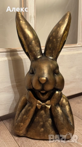 Голям Великденски заек, масивен, ръчно рисуван.