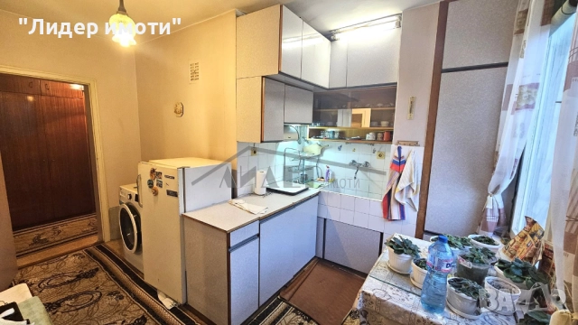 3-стаен стар монолит с чиста площ от 99 кв.м., снимка 7 - Апартаменти - 52081370