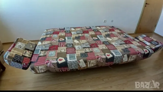 Диван спалня с матраци и ракли от двете страни за багаж., снимка 5 - Спални и легла - 50305214
