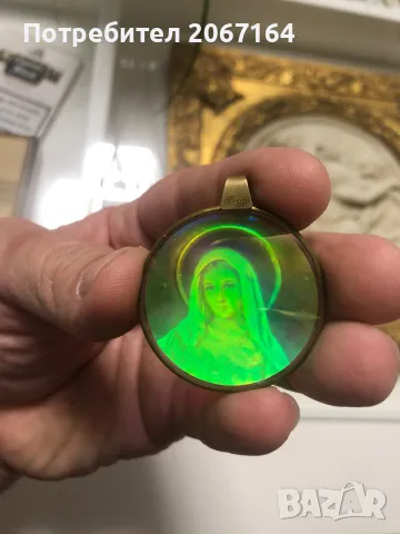 Винтидж холографска стъклена висулка, снимка 9 - Колиета, медальони, синджири - 48655647