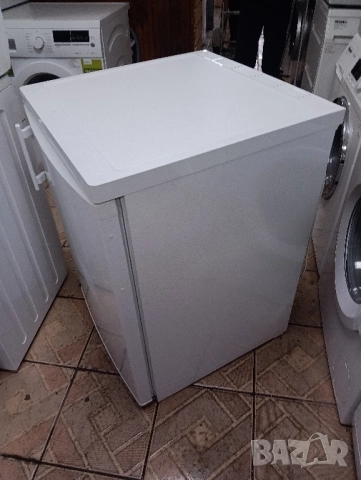 Малък хладилник с вътрешна камера Liebherr с 2 години гаранция!, снимка 5 - Хладилници - 52338772