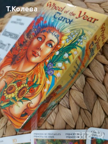 Карти таро Whell of the year, снимка 3 - Езотерика - 42743742