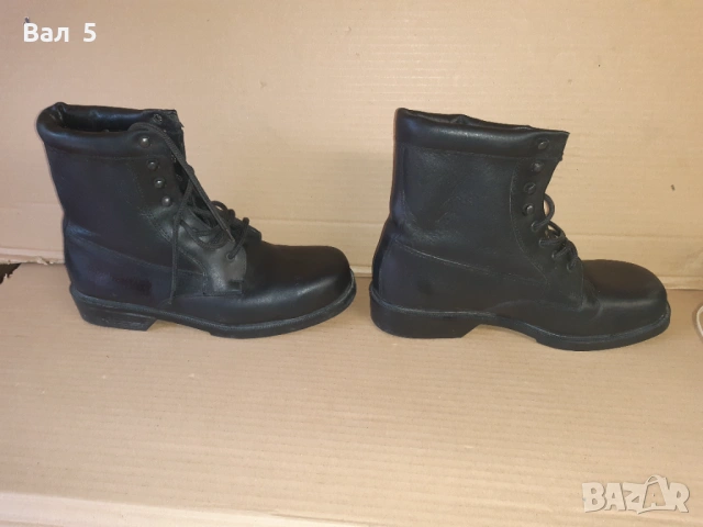 Стари военни кубинки , обувки БНА , НРБ. КАТО НОВИ, снимка 4 - Антикварни и старинни предмети - 54136756