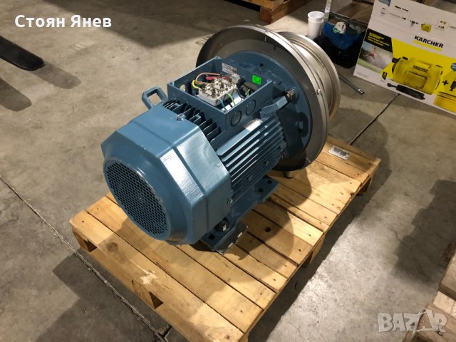 Центробежна помпа APV W+ 70/40, снимка 4 - Други машини и части - 31192522