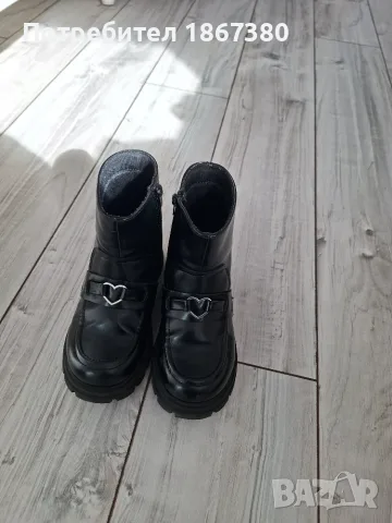 Зимни обувки Zara, снимка 6 - Детски боти и ботуши - 56543042