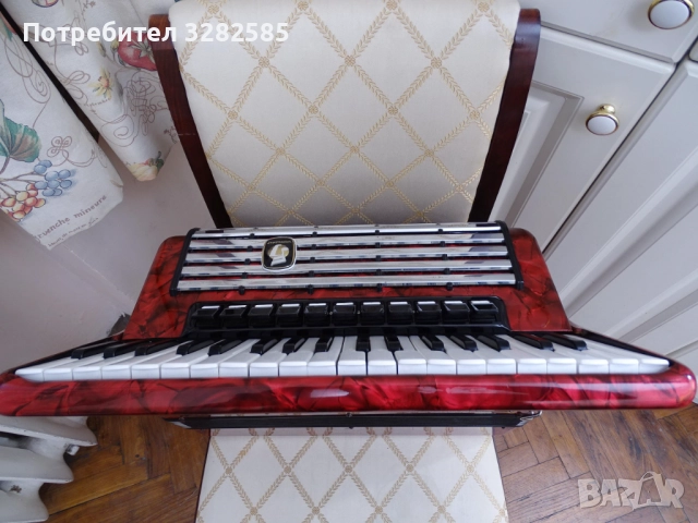 Акордеон Велтмайстер Консона 96 баса, снимка 6 - Акордеони - 52065884