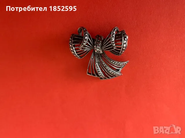 Сребърна брошка с панделка Black Friday, снимка 3 - Други - 48753271