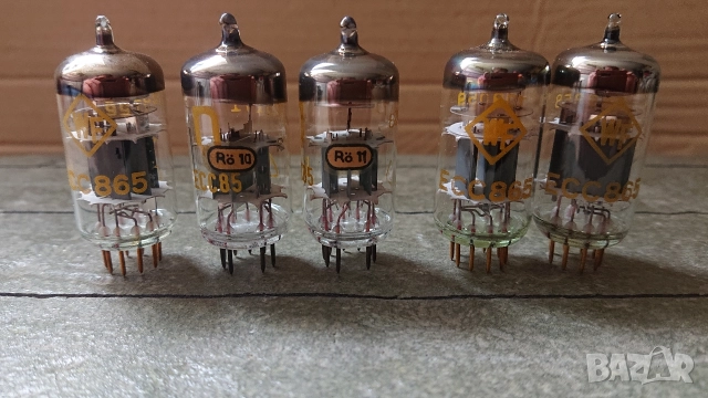 Нови радиолампи gold pin ECC865, ECC85. Използвани радиолампи gold pin ECC865. , снимка 2 - Ресийвъри, усилватели, смесителни пултове - 52750133