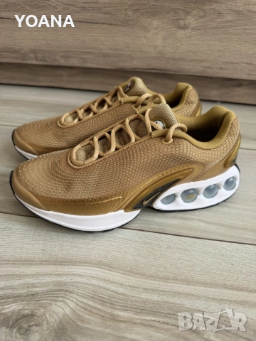 Дамски Маратонки NIKE W AIR MAX DN PRM, снимка 3 - Маратонки - 56111291