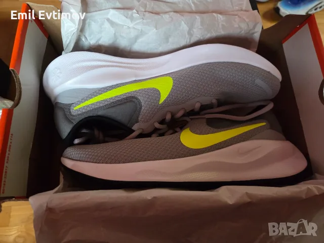 Чисто Нови Nike Revolution 7 • Размер 42 (26.5см) • Оригинал с Кутия