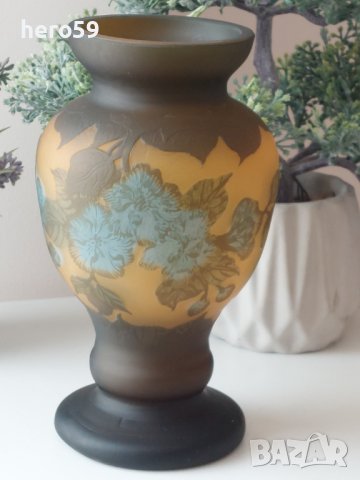  Авторска ваза арт нуво Гале/EMILE GALLE CAMEO GLASS/, снимка 1